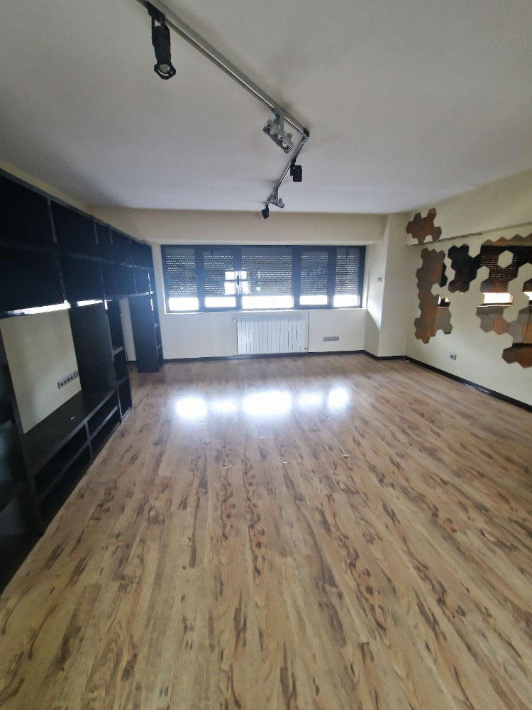 poza Apartament 4 camere 120 mp - Piata Victoriei/ Guvern
