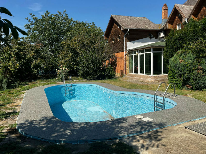 poza Vila - P+1E+M - 450 mp + Teren 5.700 mp, Piscina, Teren tenis, Garaj, Anexe, Livada - Caciulati - Ilfov
