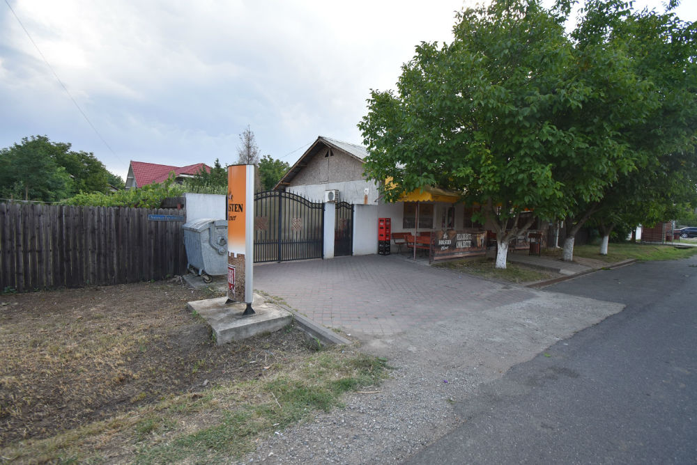 poza Casa si spatiu comercial Micsunestii Mari jud Ilfov