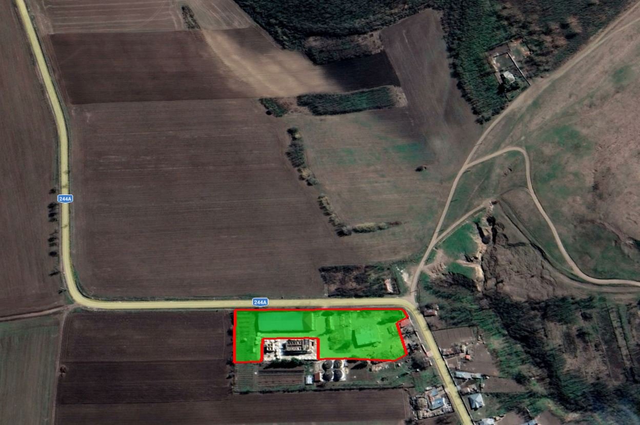poza Teren intravilan 8.200 mp si Constructii |Rosiesti - Vaslui
